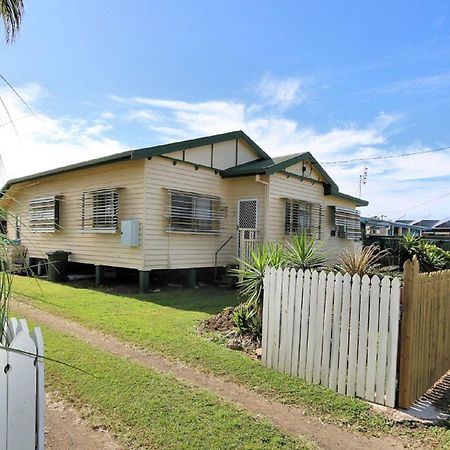 13 Zunker Street Burnett Heads Villa Bargara Exterior photo